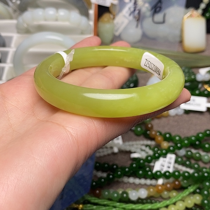 和田玉未镶嵌手镯59