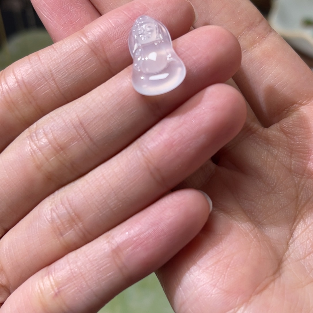 定制翡翠未镶嵌观音