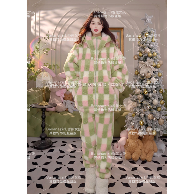 Bananagirl【四月物语】极寒女装秋冬季羊羔绒毛连帽格子外套可外穿