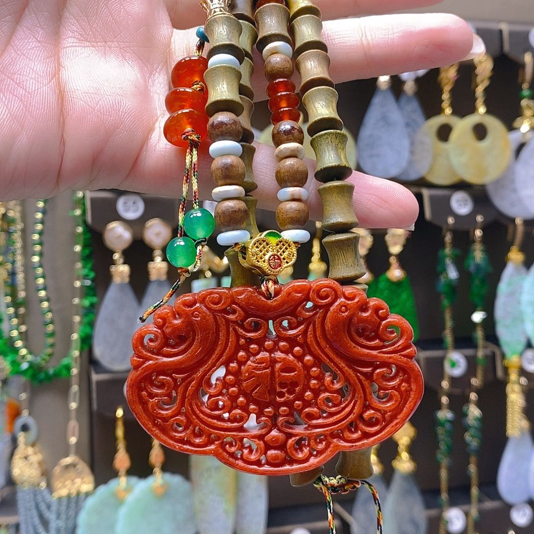 未镶嵌翡翠耳饰翡翠