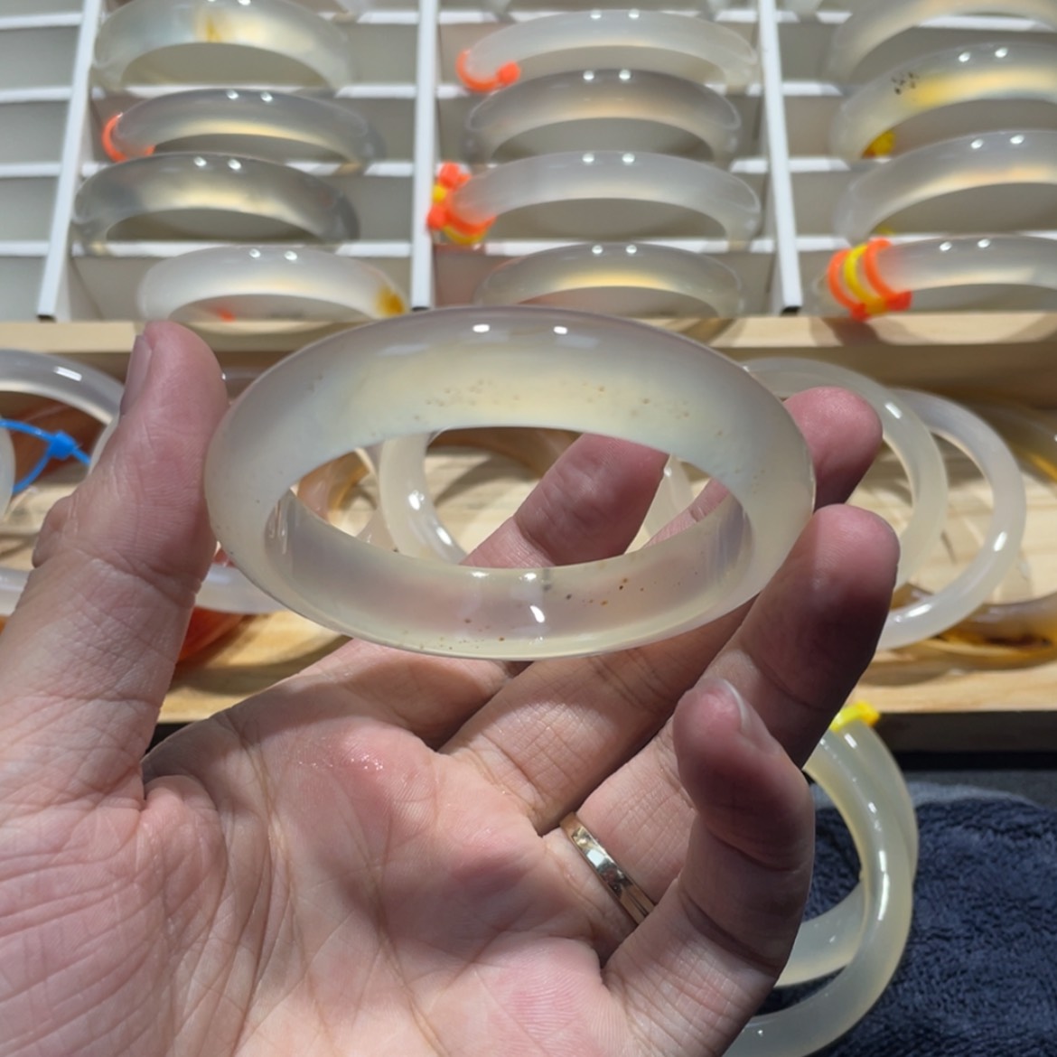 【闪购商品】玛瑙/玉髓手镯未镶嵌