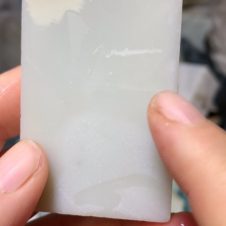 颈饰未镶嵌和田玉（糖玉）