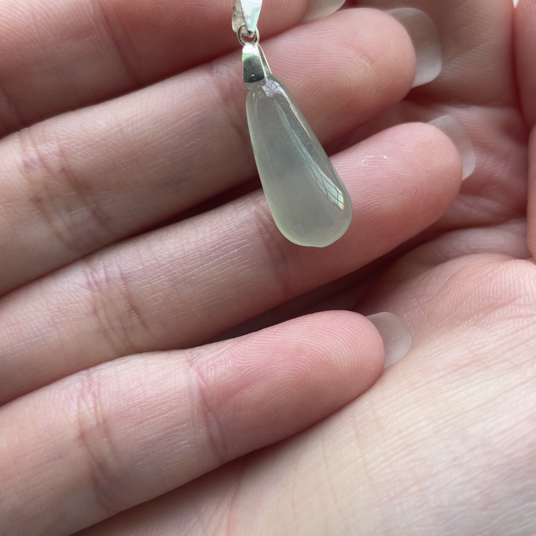 翡翠未镶嵌颈饰瓜