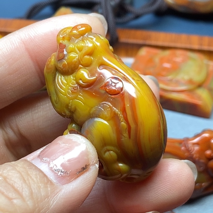 玛瑙/玉髓挂件未镶嵌?****?