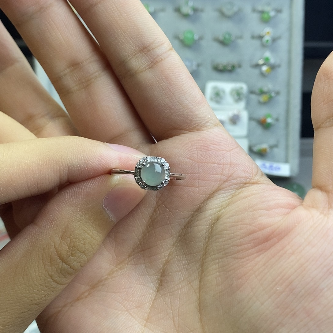 翡翠未镶嵌戒指翡翠戒指4