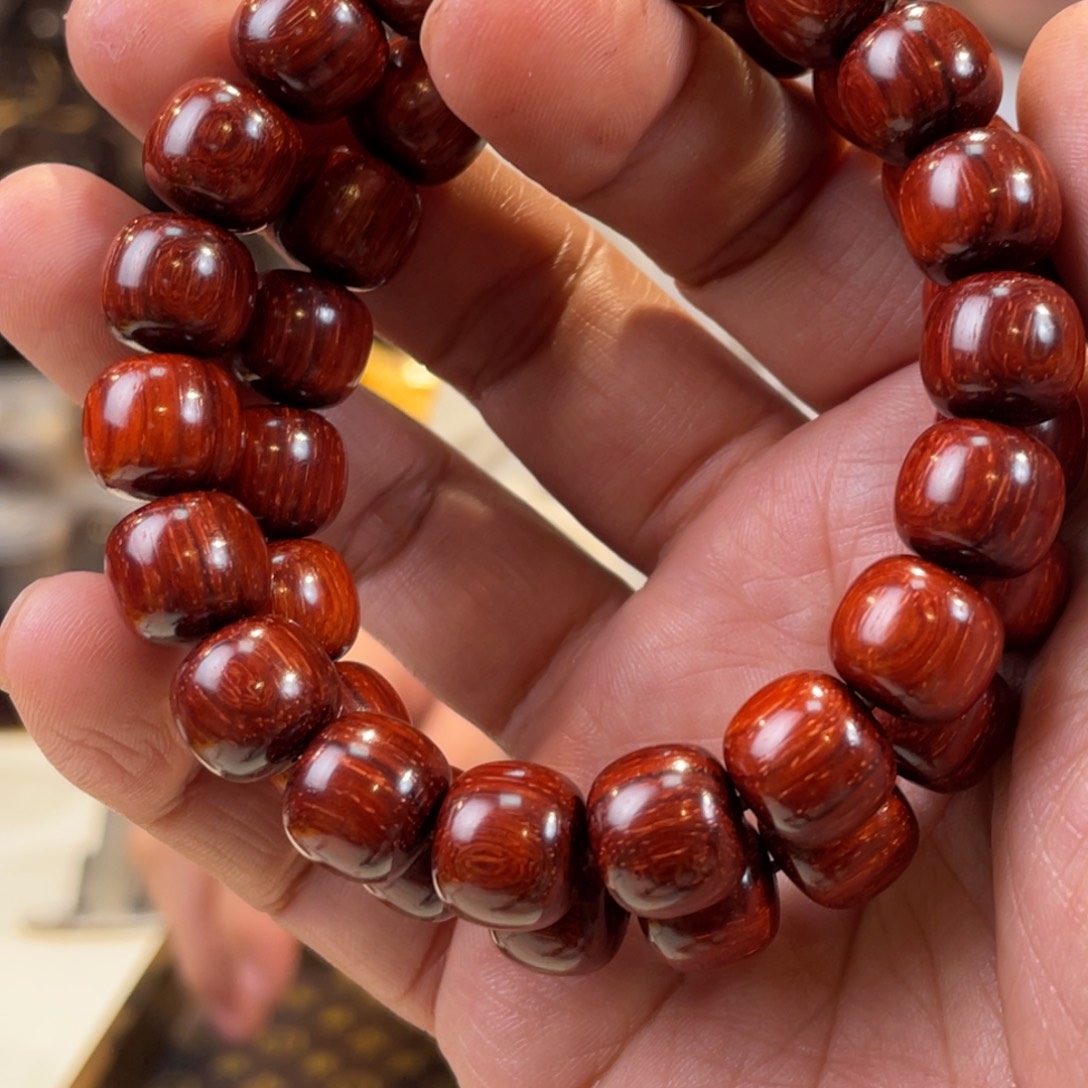 檀香紫檀（小叶紫檀）1112单圈顶泥琴料玉化满星171号