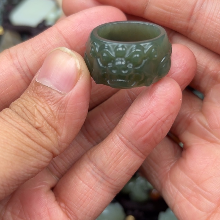 和田玉吊坠未镶嵌