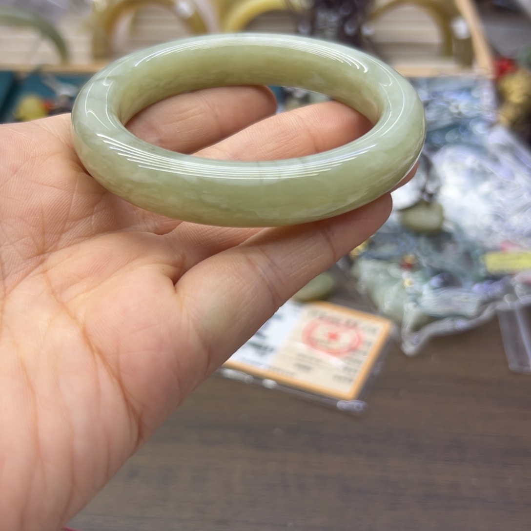 和田玉未镶嵌手镯57.9圈围841