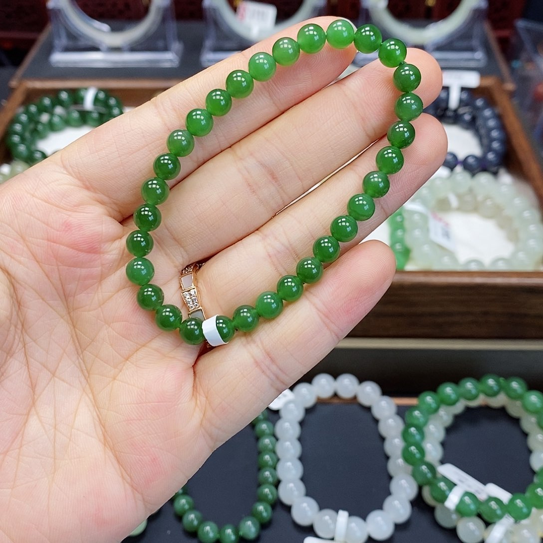 和田玉未镶嵌手串碧玉6