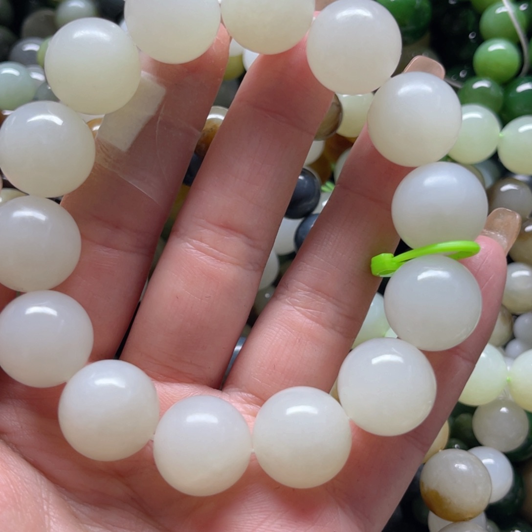 和田玉手链未镶嵌