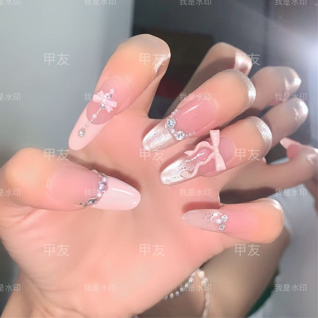 【维纳斯】纯手工穿戴甲立体蝴蝶结金色猫眼甜美美甲