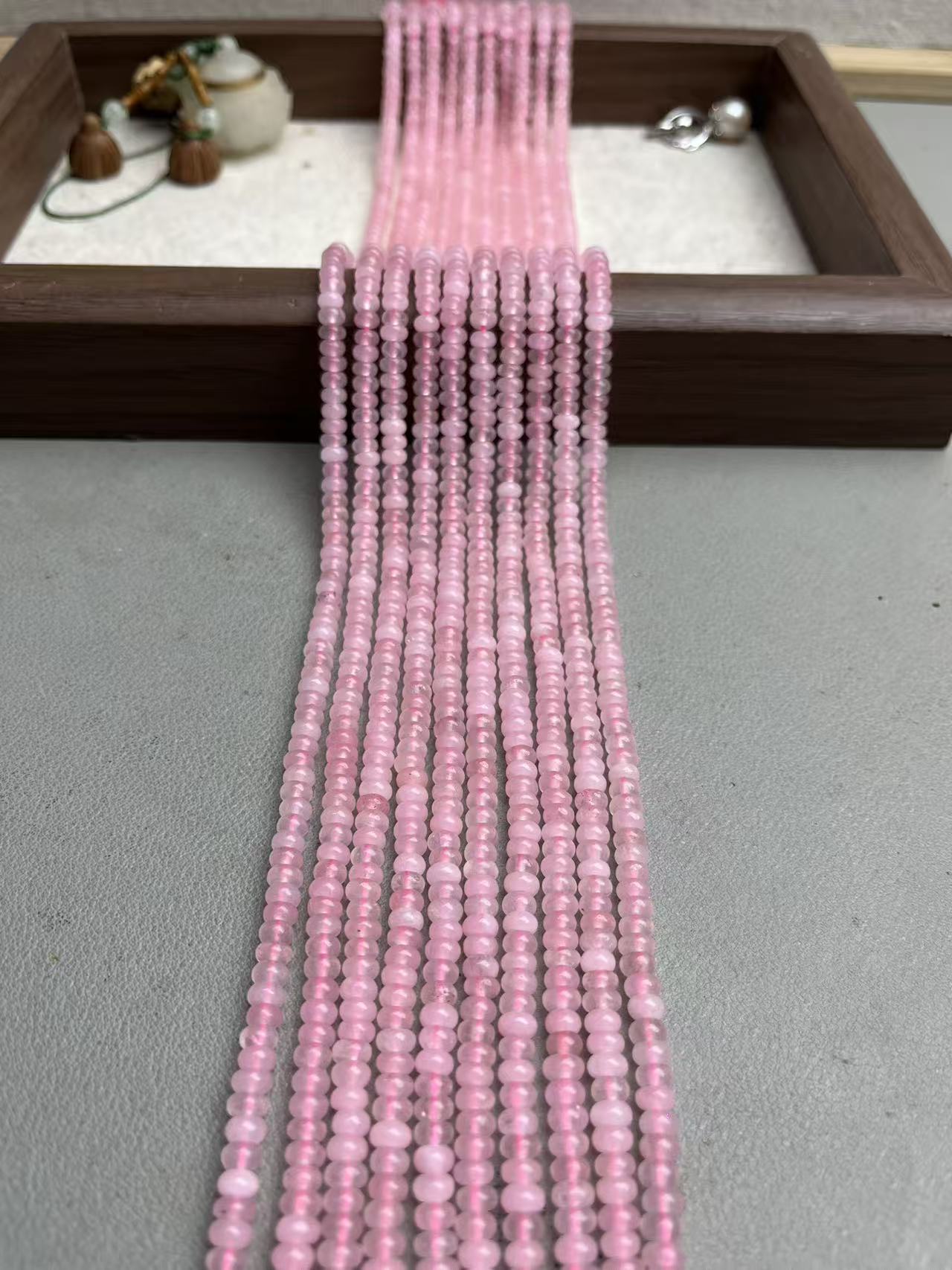 天然4/2mm左右粉晶算盘珠散珠半成品长度37cm左右可DIY手串锁骨链