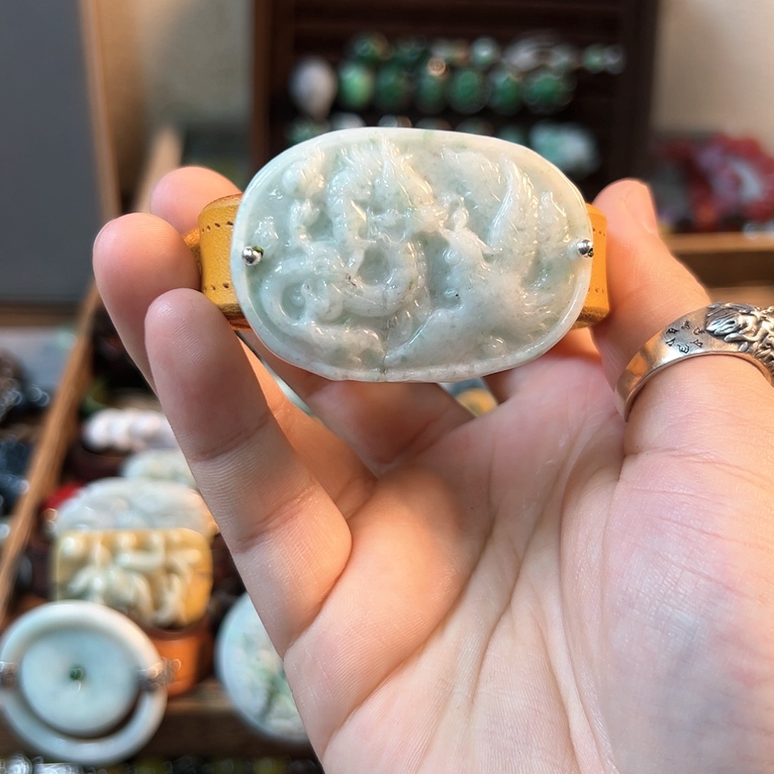 翡翠颈饰未镶嵌手串