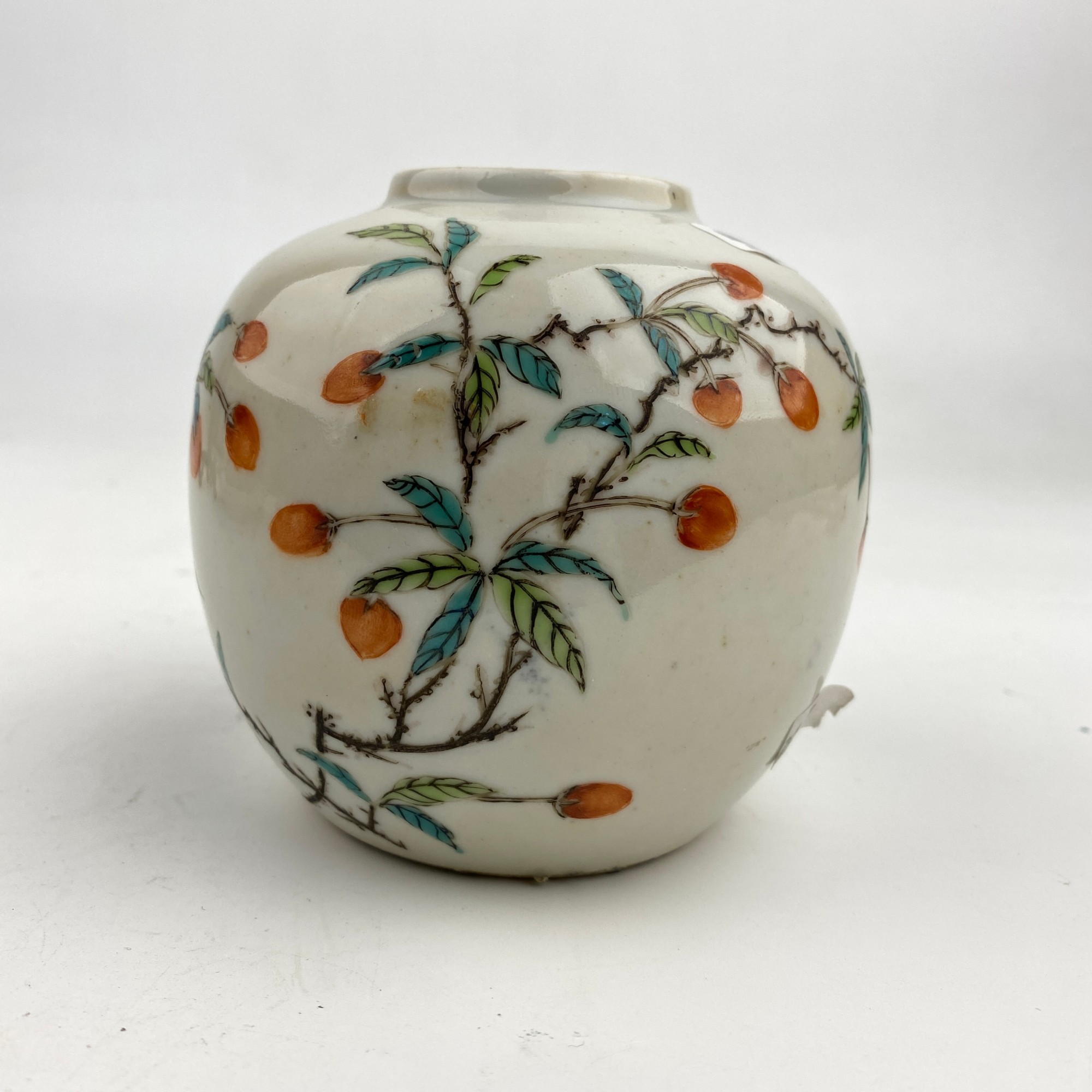 CY2-3清晚期·粉彩枸杞花花果纹小罐【古董拍卖】