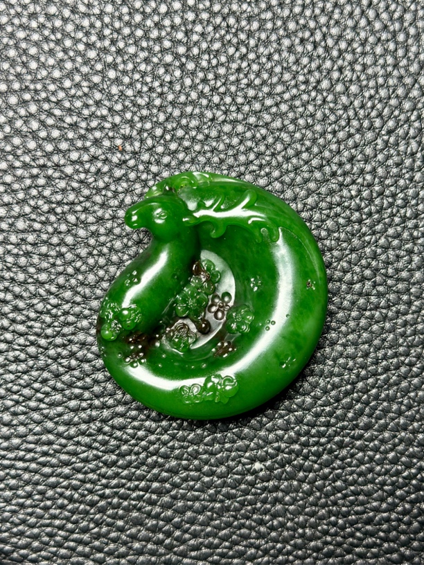 【俄料】和田玉碧玉白加绿老料阳绿俏色巧雕作品一路连科一路有你