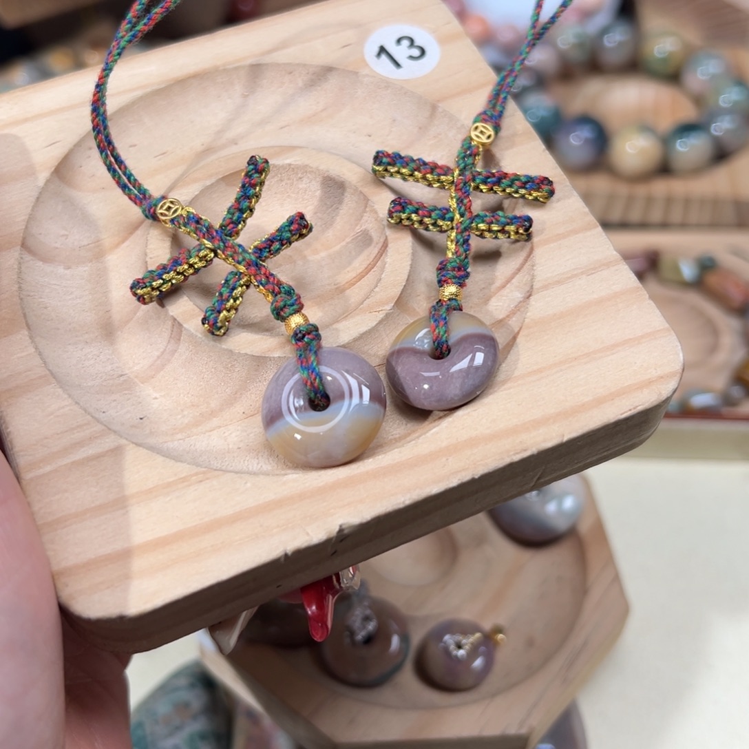 ****外石英质玉未镶嵌手链51