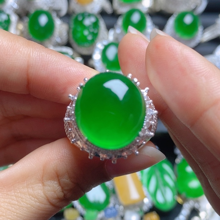 翡翠未镶嵌挂件蛋面