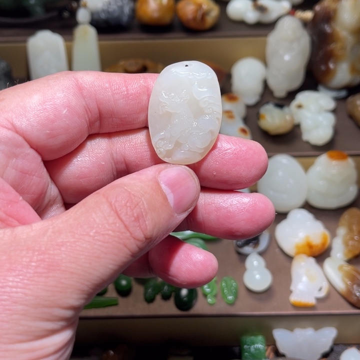 和田玉（糖玉）未镶嵌吊坠(不含链)