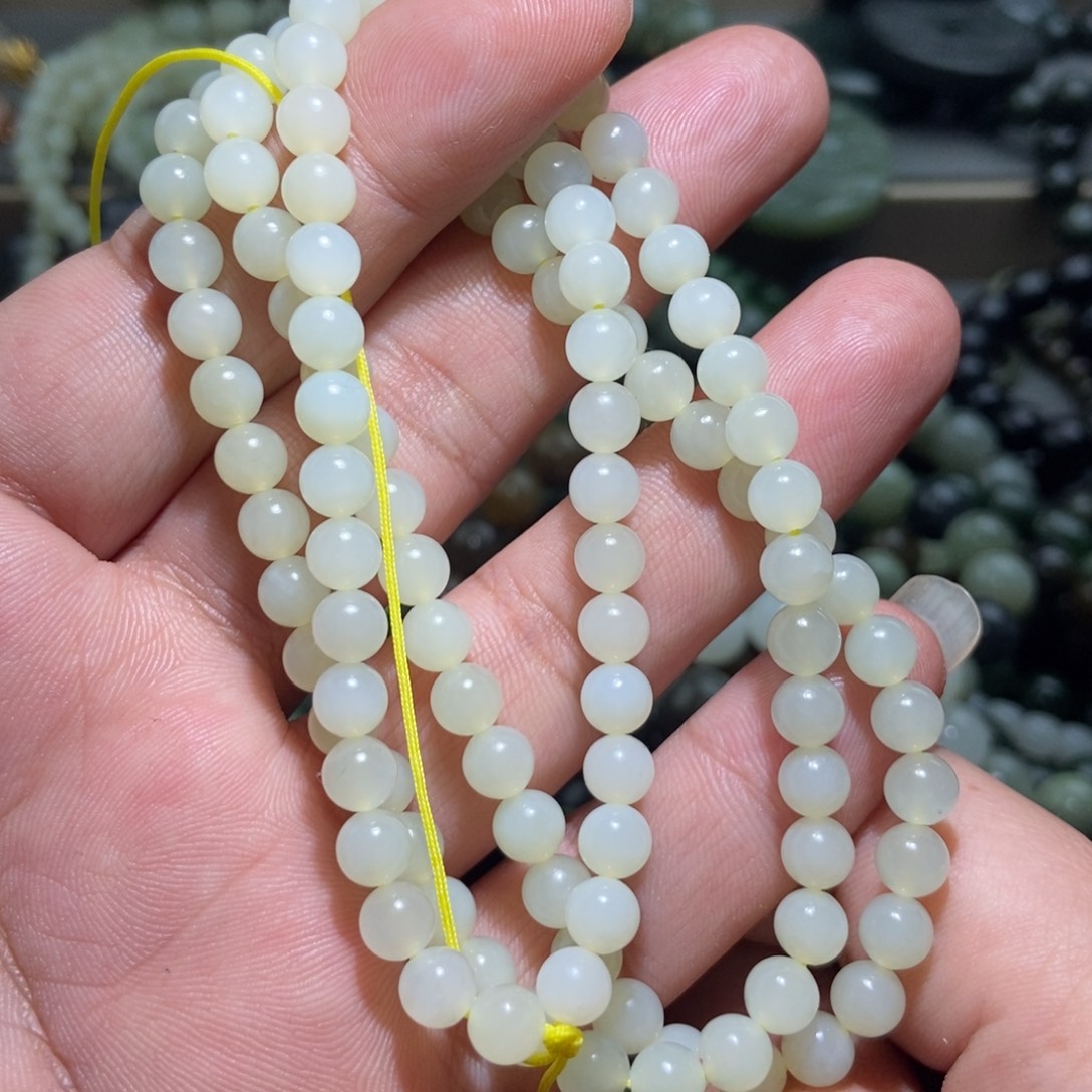 和田玉（糖玉）未镶嵌手链