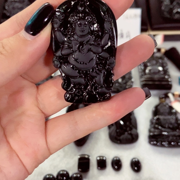 裕***样颈饰未镶嵌翡翠翡翠