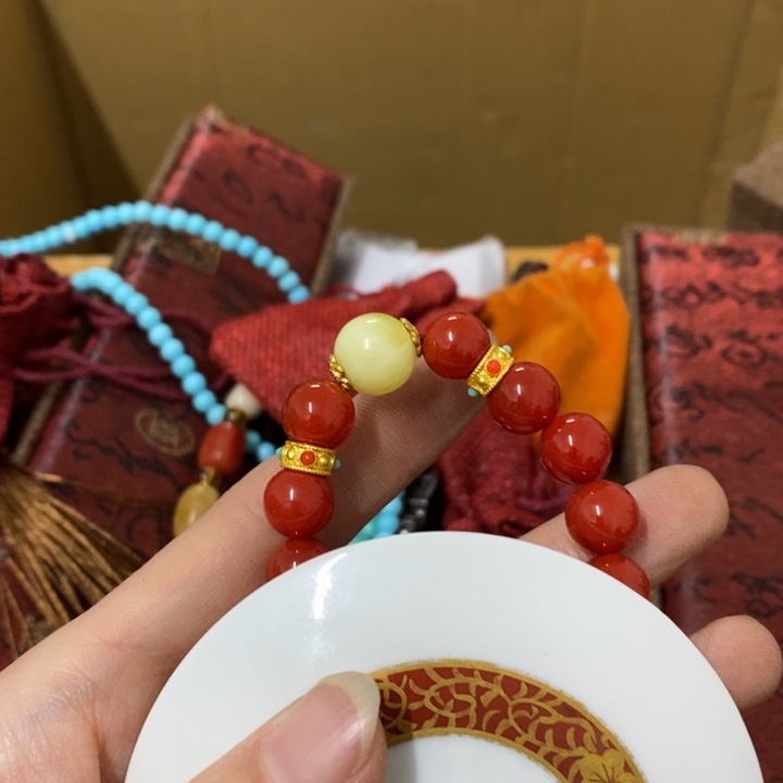 瓷片哈中古工艺品一件