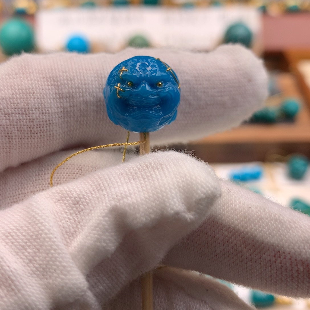 绿松石未镶嵌珠宝奇石