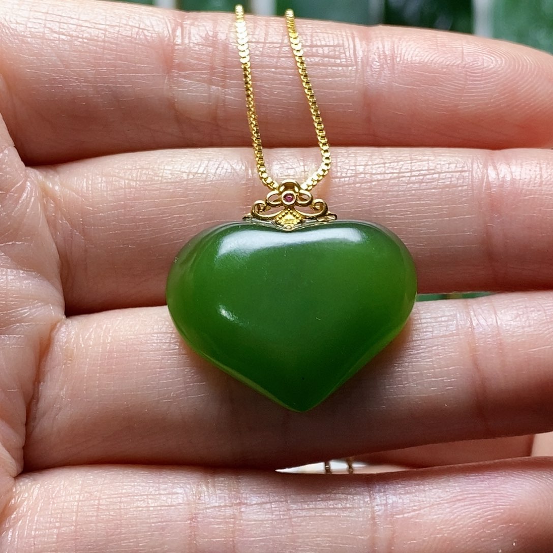 和田玉颈饰18K金镶嵌