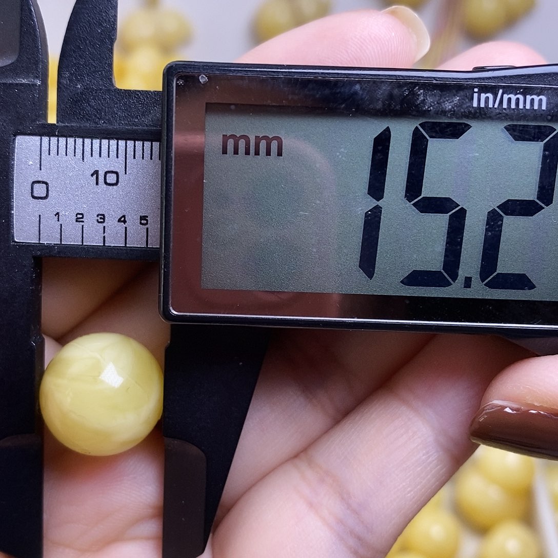 裸石琥珀未镶嵌蜜蜡圆珠