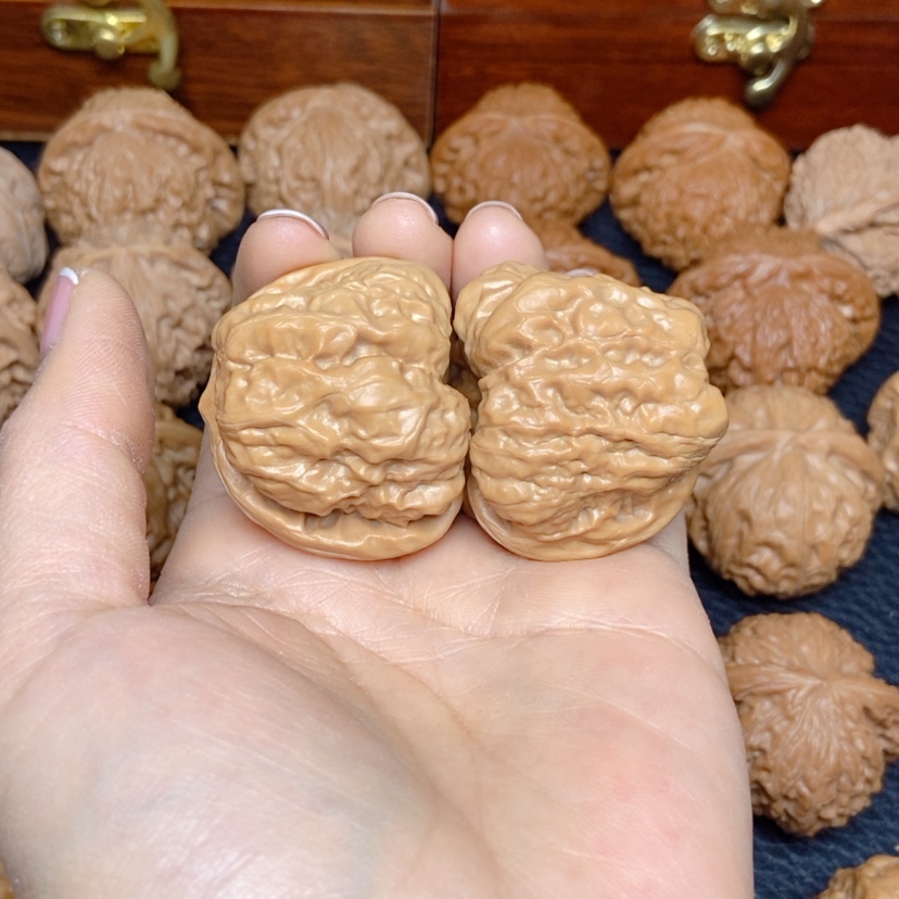 【闪购商品】文玩核桃吊坠一***.蛙蛙40