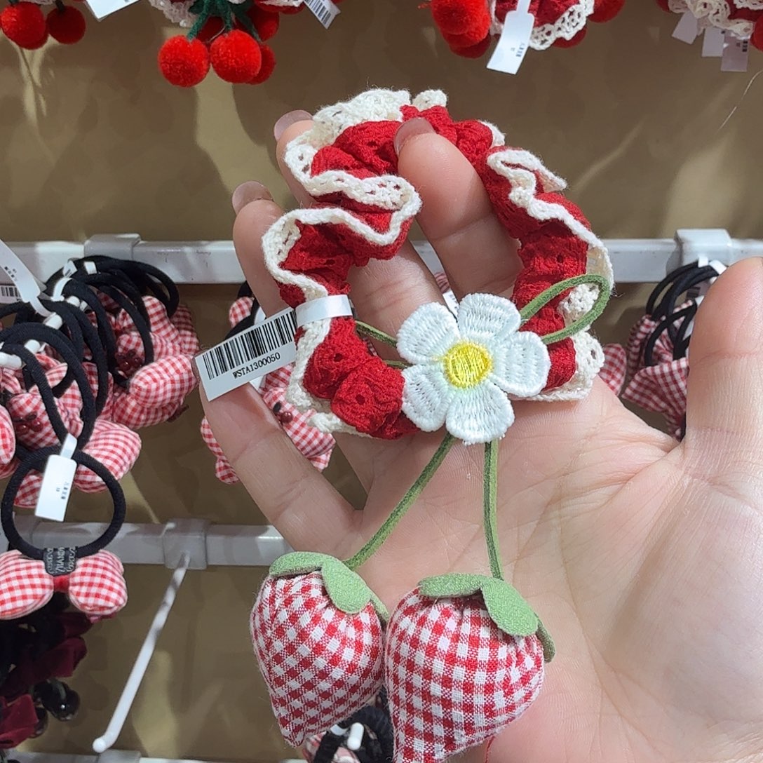 布艺非金属红色草莓发绳
