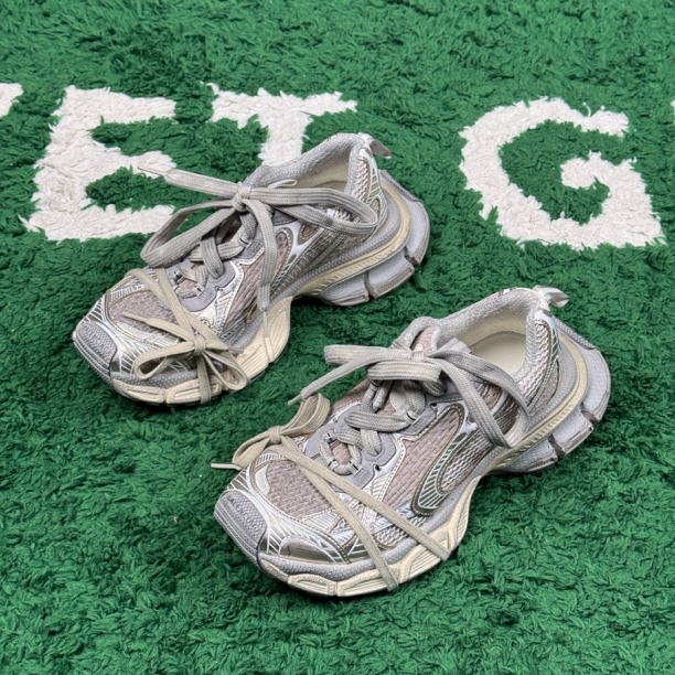 40码 全新未使用 巴黎世家 Balenciaga 3XL浅米色 老爹鞋 A481