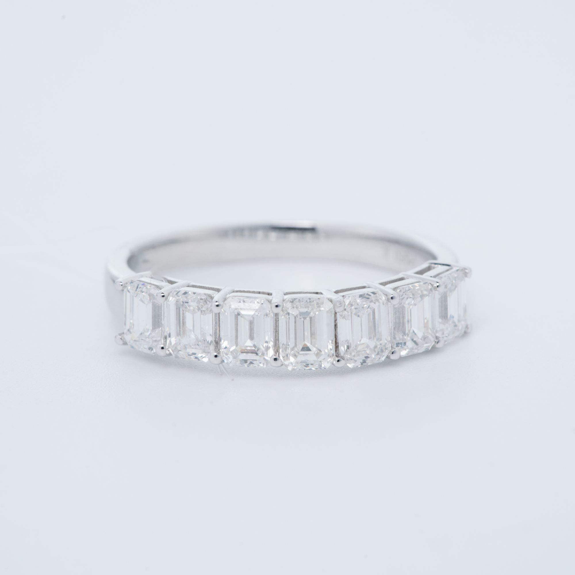 实验室培育钻石铂金培育钻戒「七公主」祖母方切日常通勤异形排戒