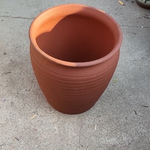 21/24瑕疵底部烧裂。  