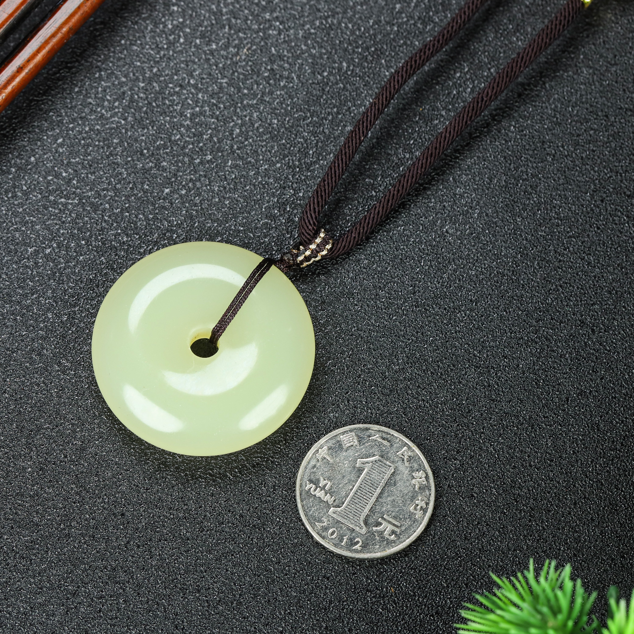 【50mm平安扣】料子干净带绳子礼盒