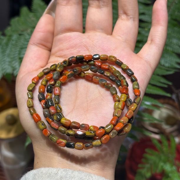 南红玛瑙颈饰未镶嵌4左右包浆随形拍一发一