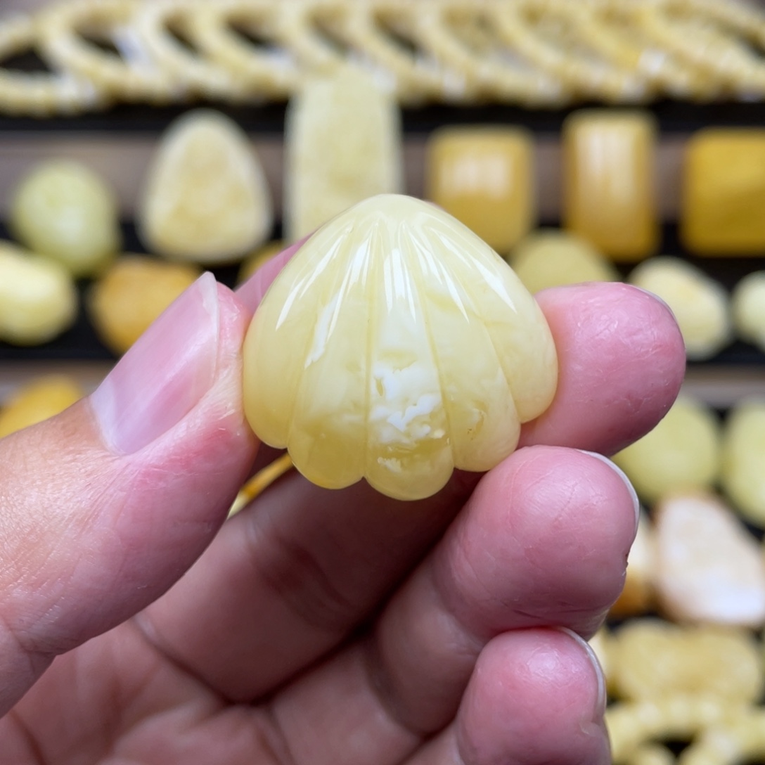 琥珀未镶嵌裸石琥珀蜜蜡