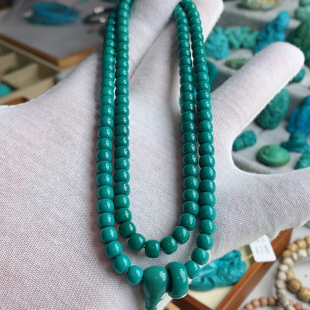 绿松石颈饰未镶嵌