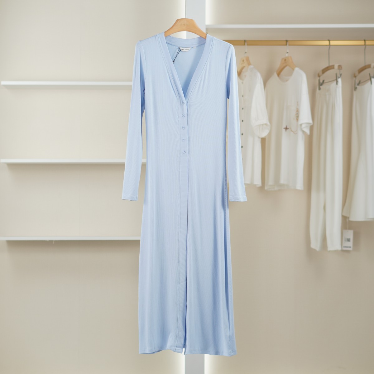 麦迪尚品【达】5121354 春季简约气质长款针织连衣裙品牌女装