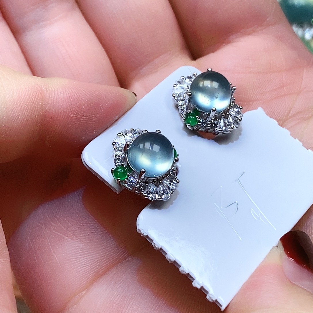 阿***莓蛇纹石玉银S925镶嵌耳坠