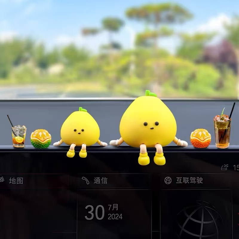 车内装饰用品摆件2025新款创意有趣可爱小柚子汽车中控台屏幕解压