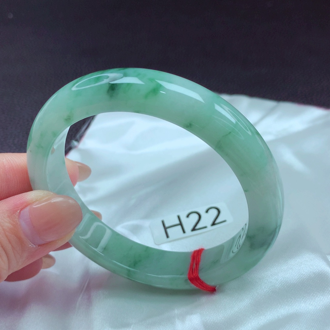 翡翠手镯未镶嵌琴**来手镯88