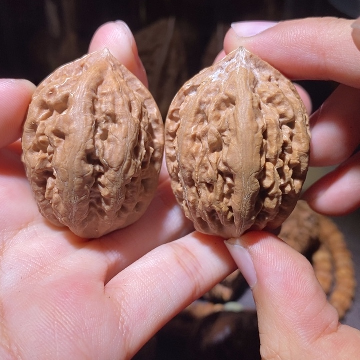 把件文玩核桃东北野生楸子小园125