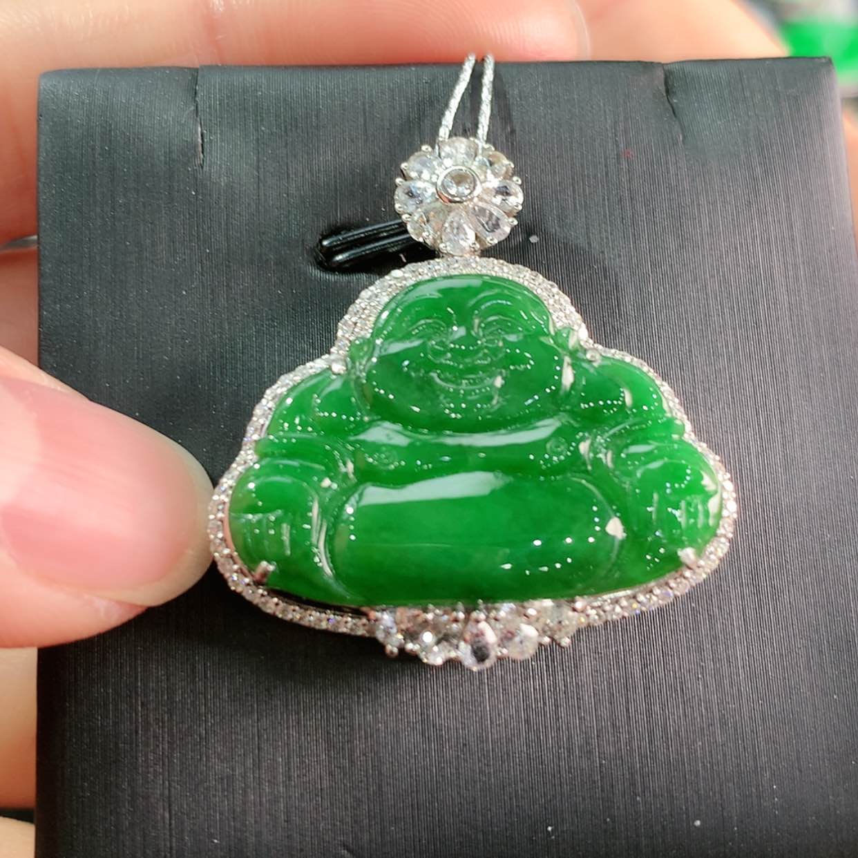 【闪购商品】翡翠颈饰18K金镶嵌天然翡翠