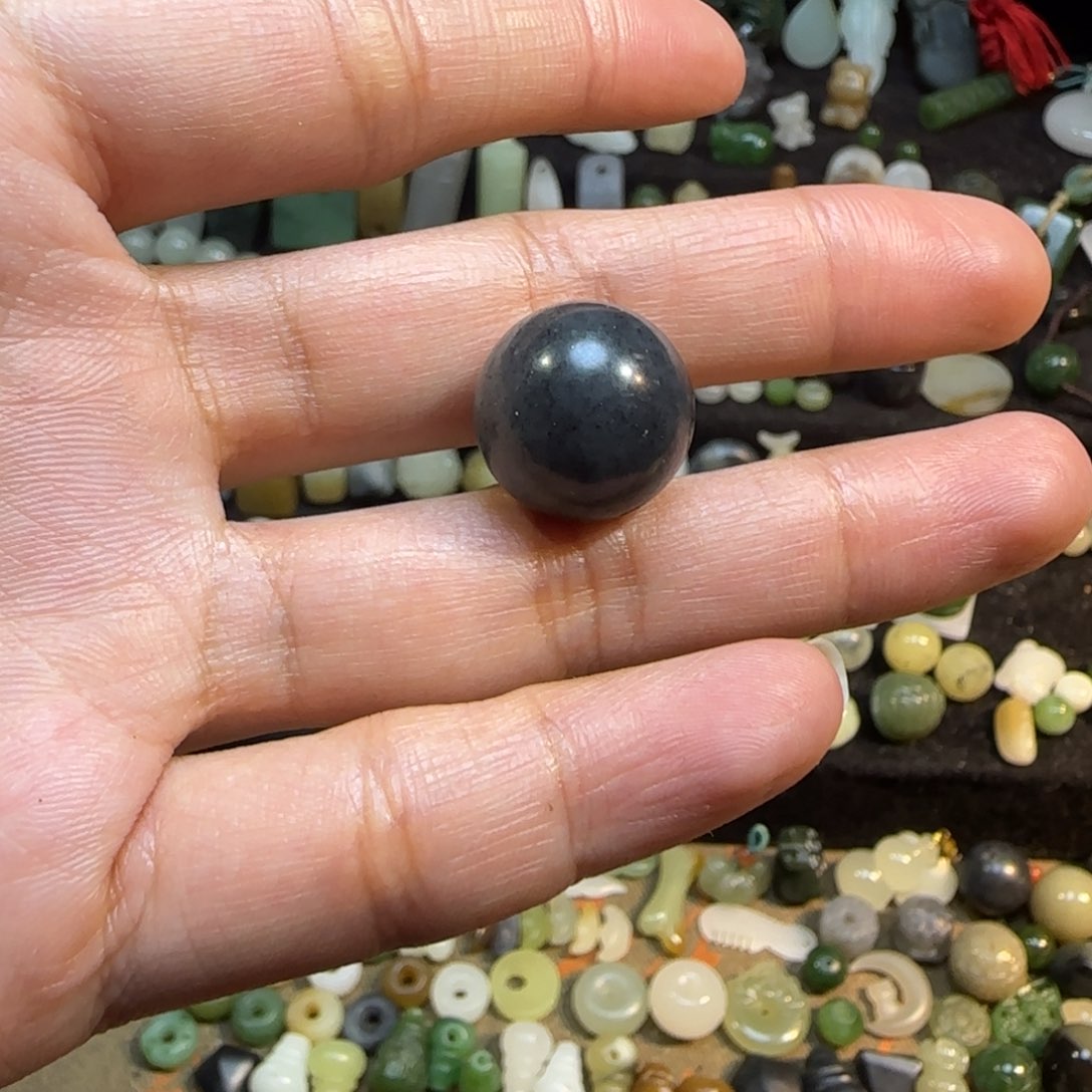 和田玉未镶嵌颈饰16mm