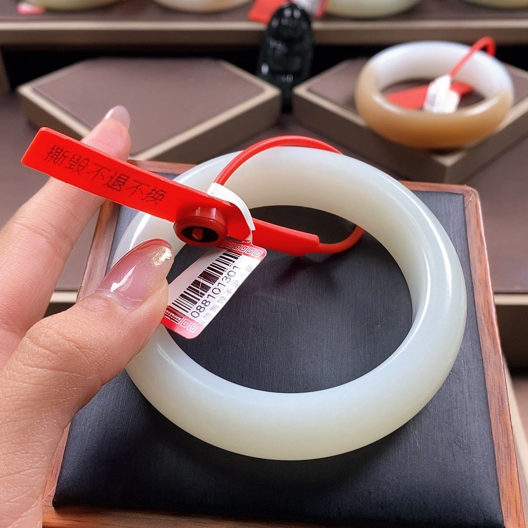 未镶嵌手镯和田玉慧*姐