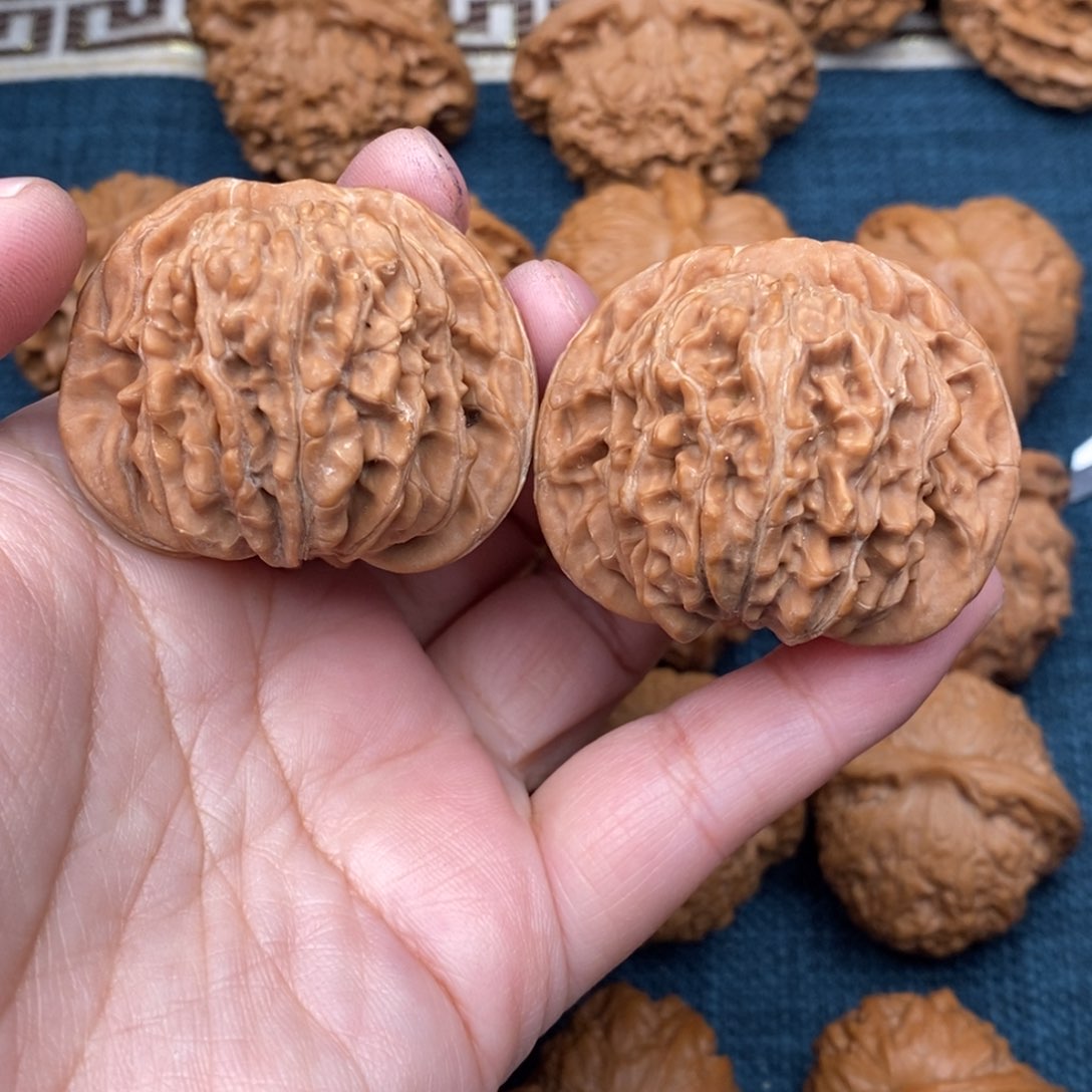 文玩核桃把件45毕业汉高楼全品