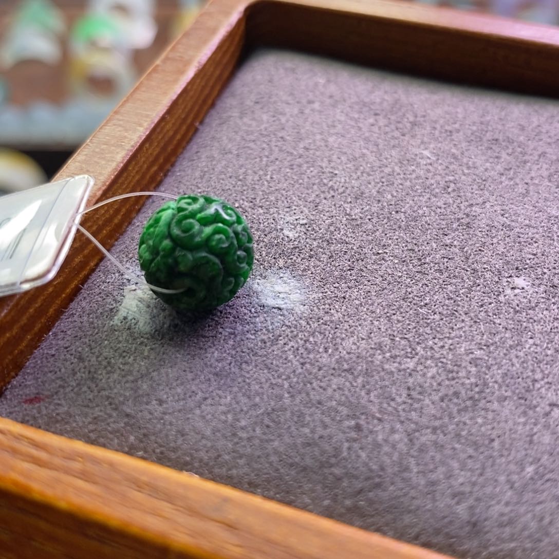 定制翡翠未镶嵌翡翠