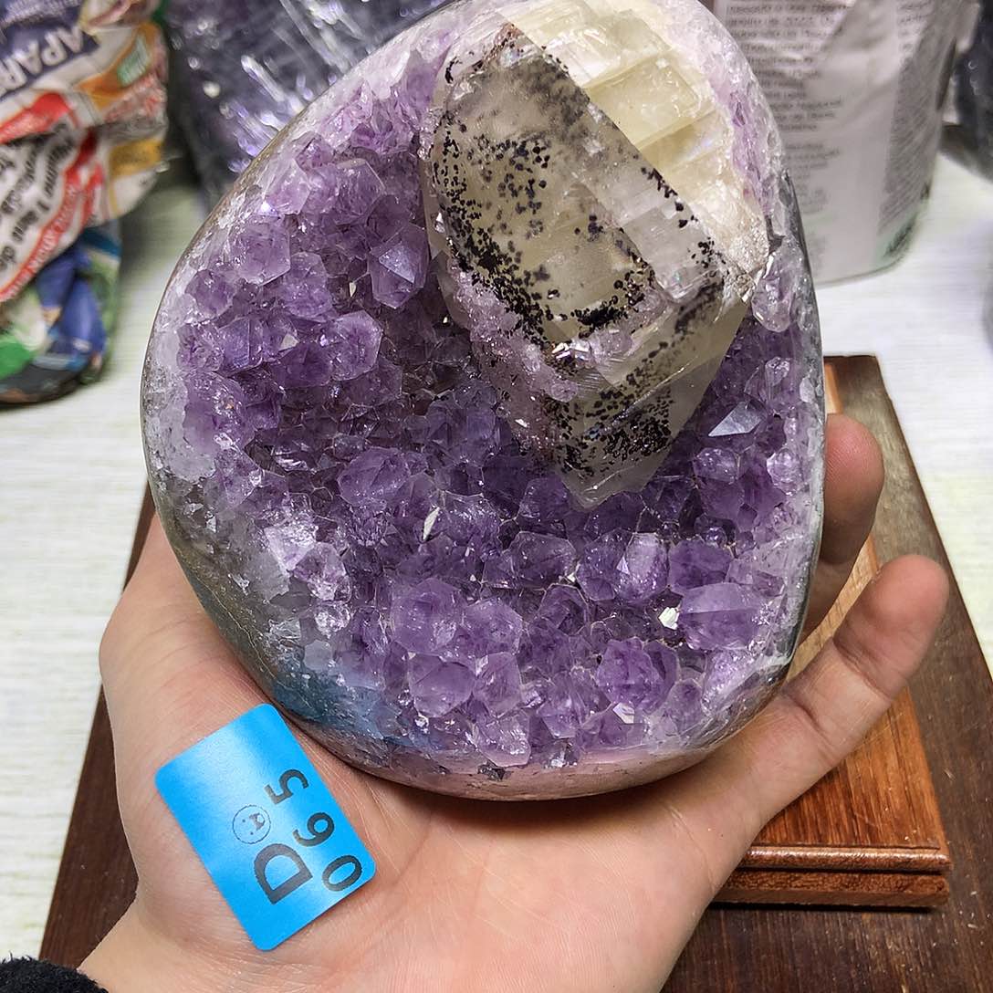 紫晶大型摆件（非配饰）未镶嵌