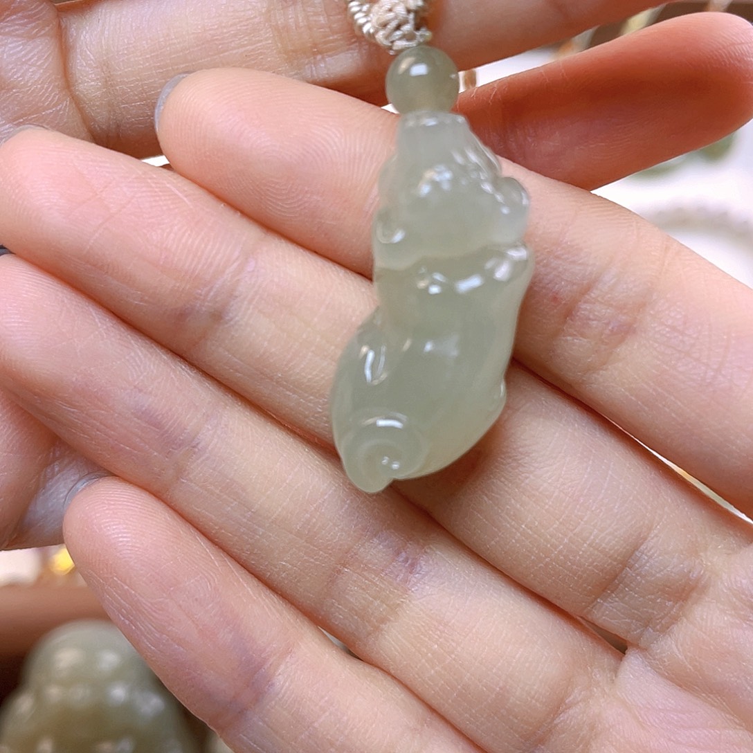 迟***迟吊坠(赠链)未镶嵌和田玉