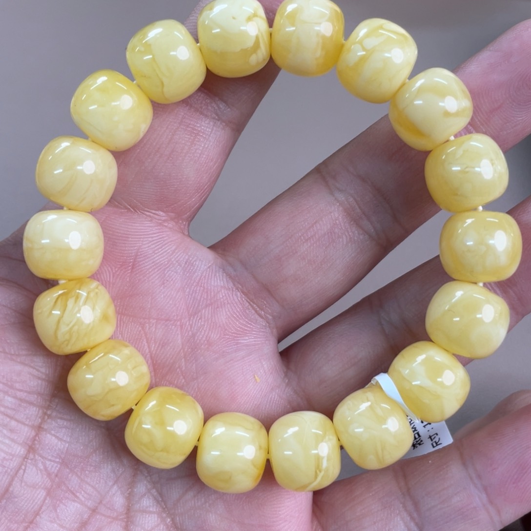 琥珀裸石未镶嵌0660000000